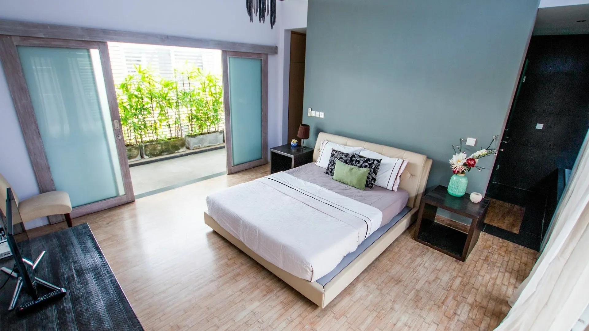 Avrora Villa Seminyak   Seminyak (Bali)